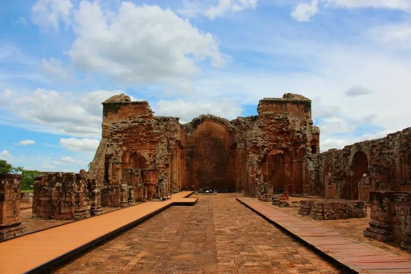 Las Ruinas Jesuitas de Trinidad son uno de los mejores lugares turísticos de Paraguay.